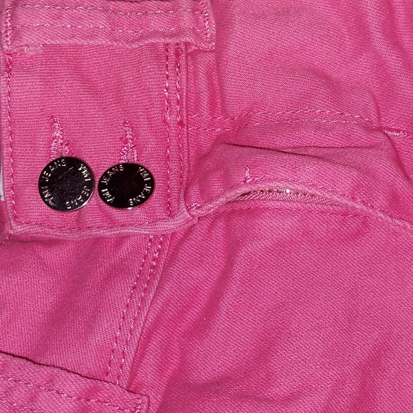 Shorts - Picture 4 of 4